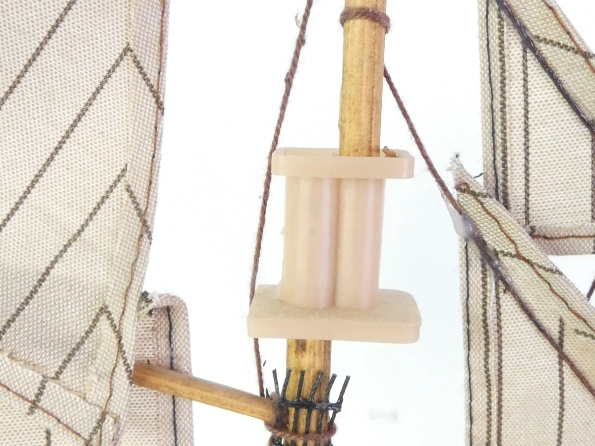 Set van 7 decoratieve houten modelzeilschepen - foto 41