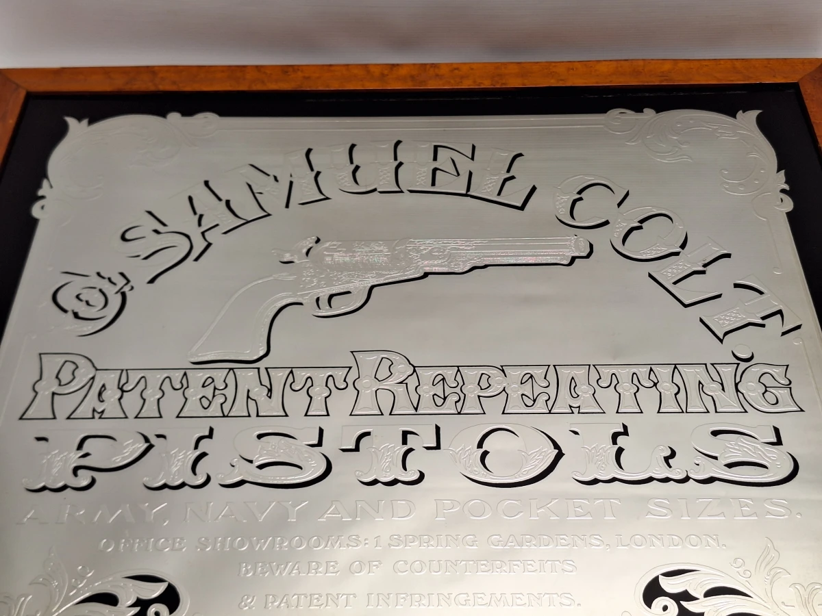 Vintage reclamespiegel "Samuel Colt Patent Repeating Pistols" - pubspiegel in houten lijst - foto 12