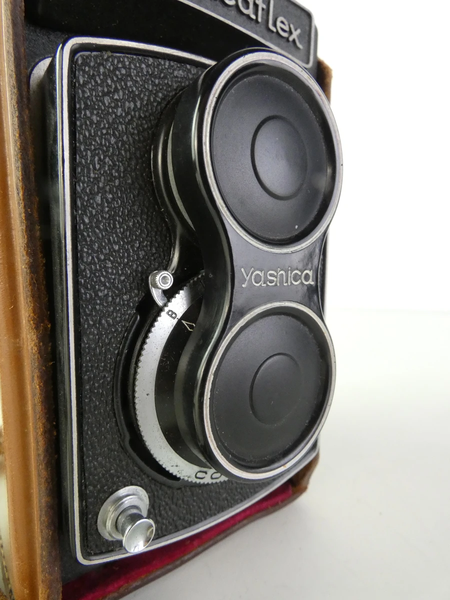 Vintage Yashicaflex tweelens camera met leren hoes - foto 7