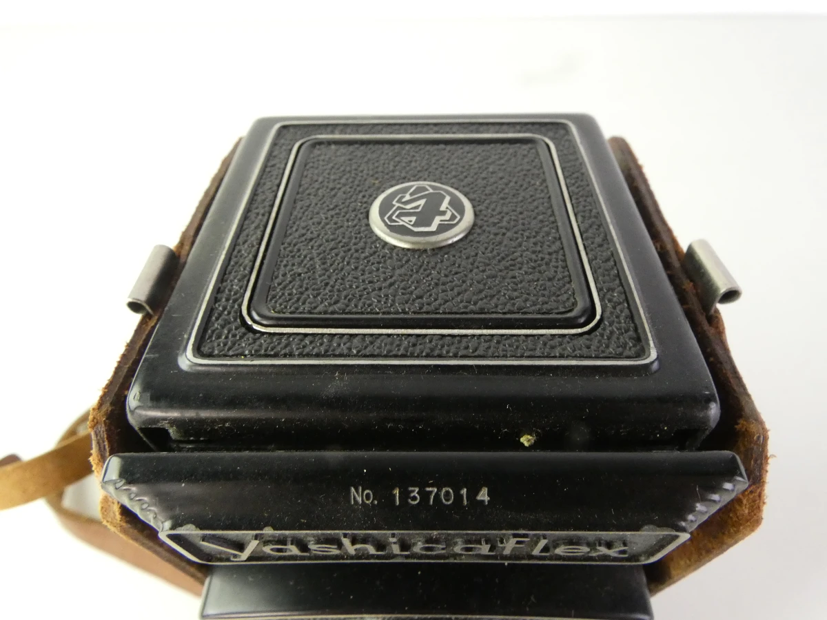 Vintage Yashicaflex tweelens camera met leren hoes - foto 8