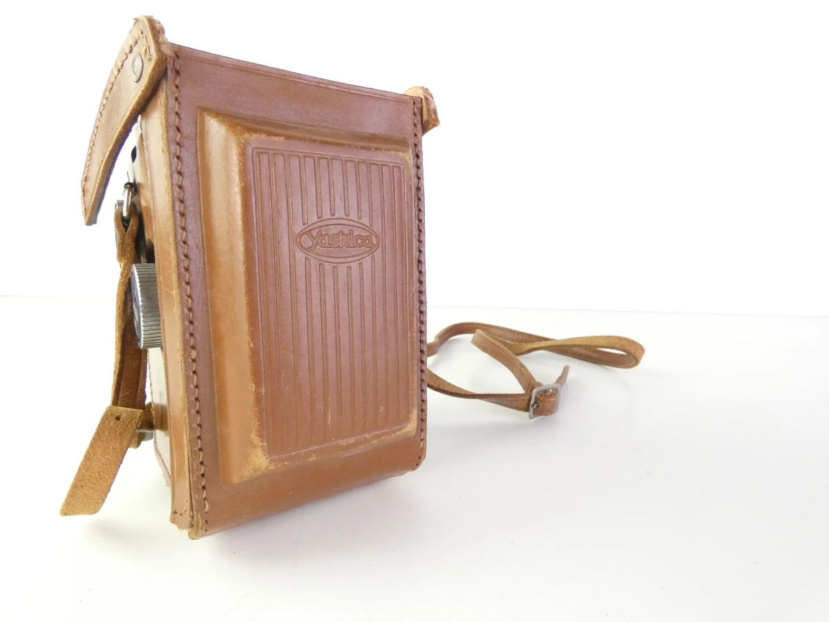 Vintage Yashicaflex tweelens camera met leren hoes - foto 16