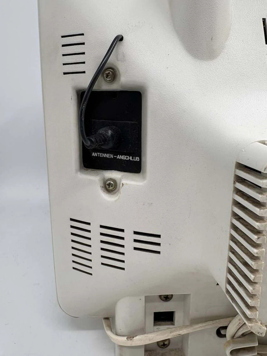 werkende SEC RP_205BC Draagbare zwart-wit televisie - foto 6