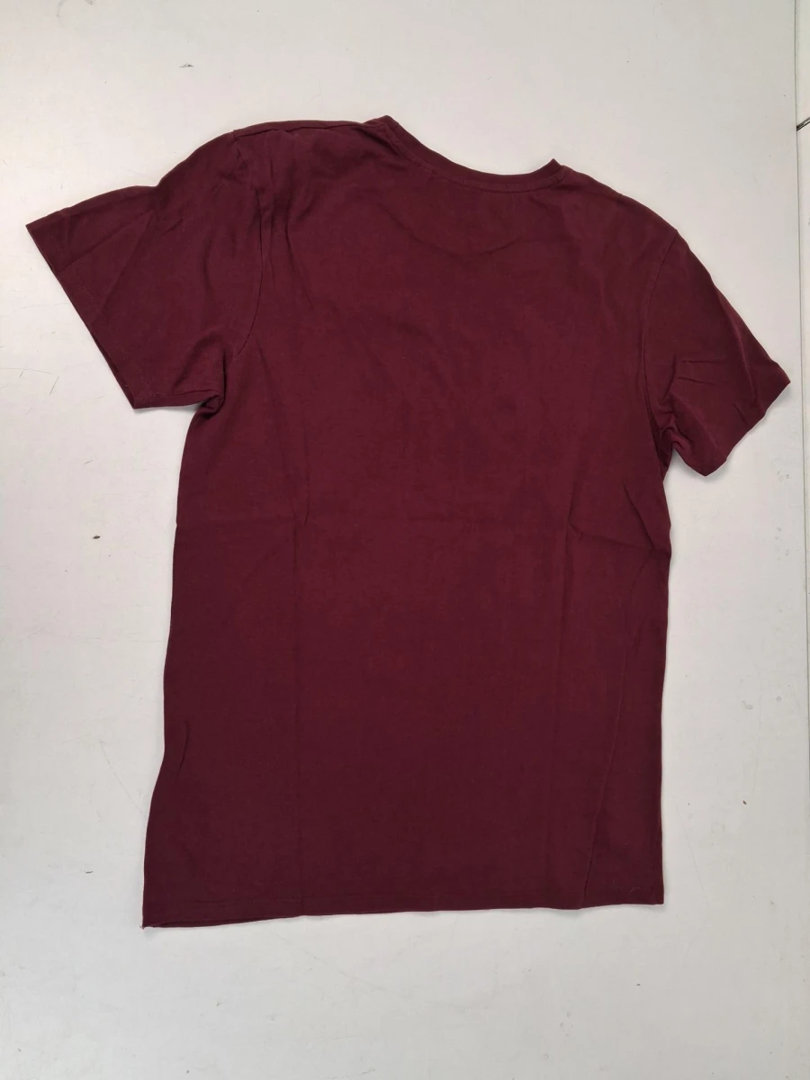 Star Wars: The Mandalorian ("Boba Fett Lives!") T-shirt, medium - foto 2