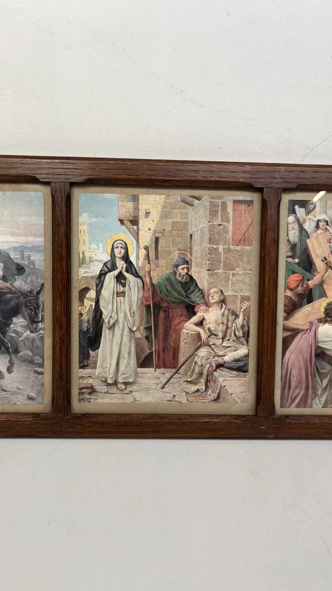 Antiek religieus panoramisch paneel – Zeven Smarten van Maria (Septem Dolorum), chromolithografieën in neogotische eikenhouten lijst, ca. 1900 - foto 4