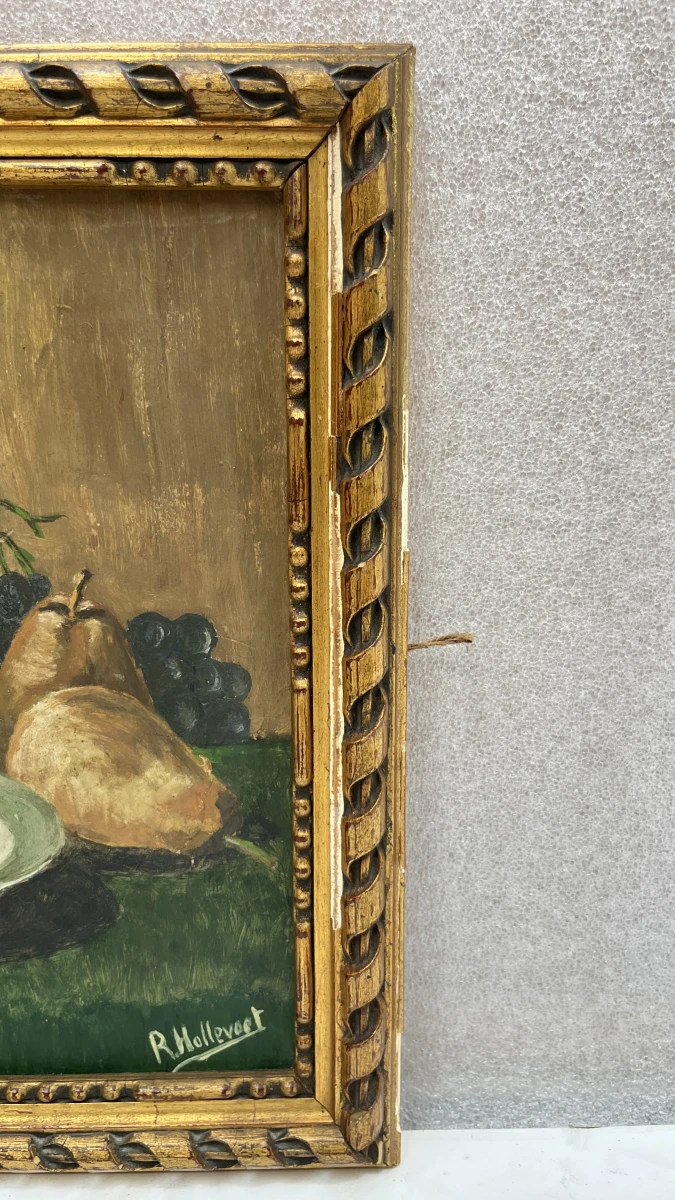 Vintage olieverfschilderij op paneel – Stilleven met meloen, druiven en aardewerken kruik, gesigneerd R. Hollevoet, midden 20e eeuw - foto 3