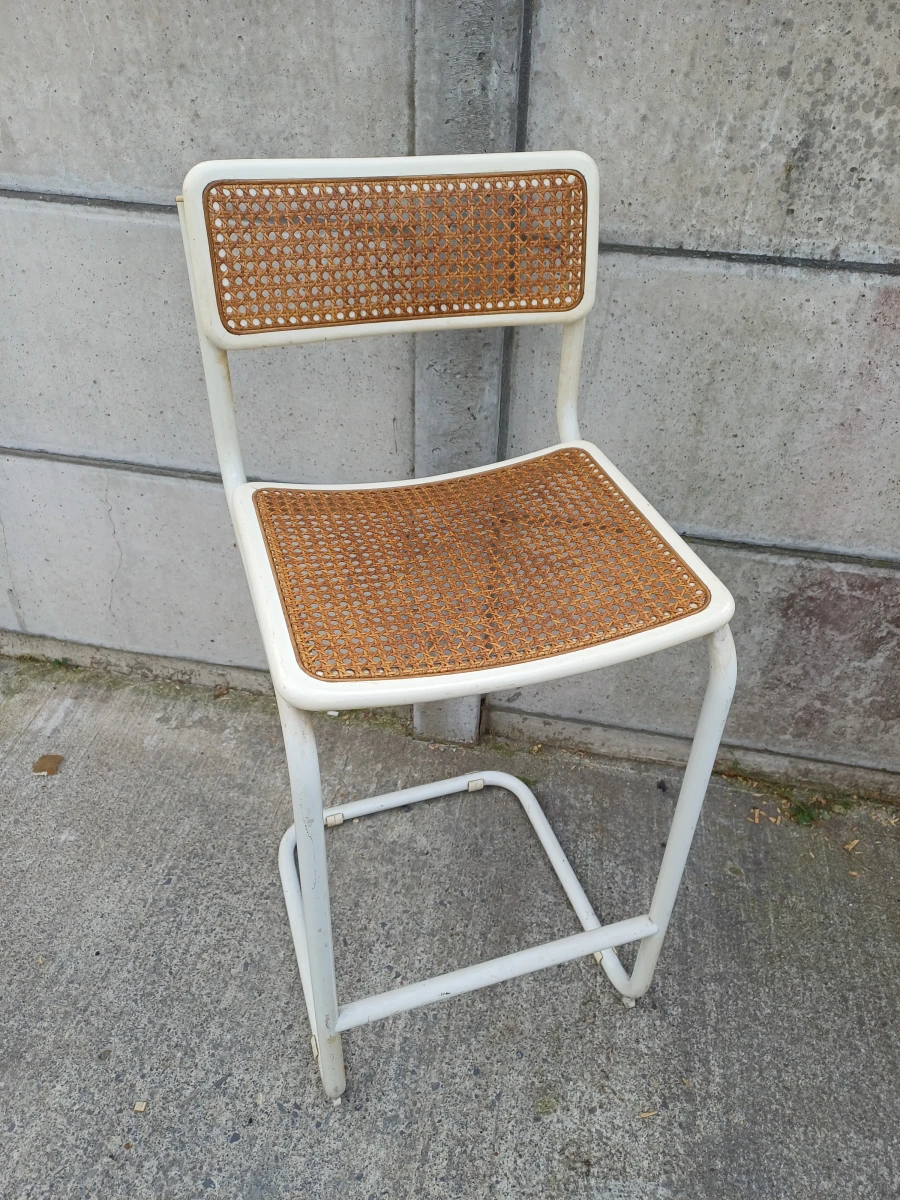 Set van 2 vintage barkrukken met gevlochten zitting - foto 3