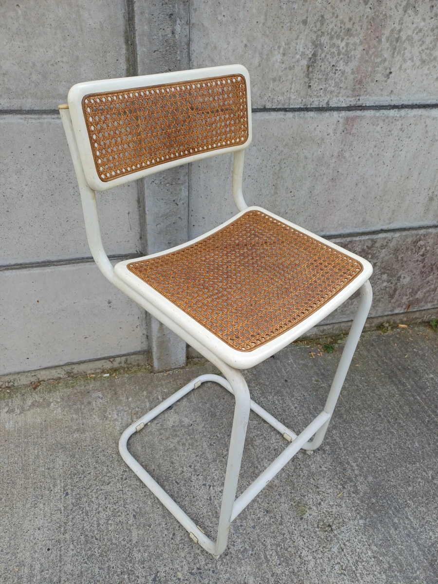 Set van 2 vintage barkrukken met gevlochten zitting - foto 4