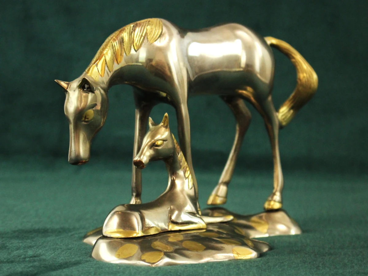 Vintage metalen paardensculptuur van Merrie met Veulen - foto 2