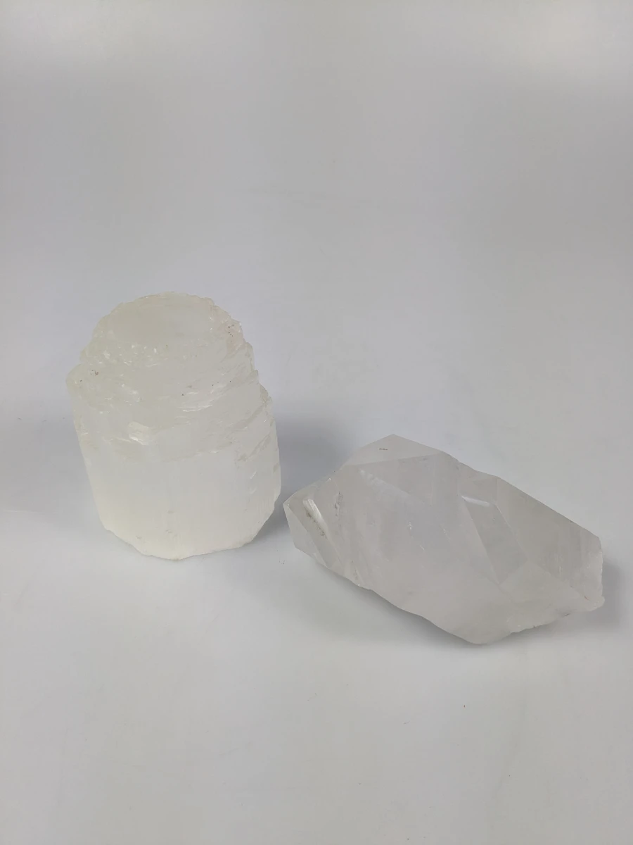 Set van 2 amethist stenen en 2 witte kristallen, elk 1 kaarshouder - foto 2