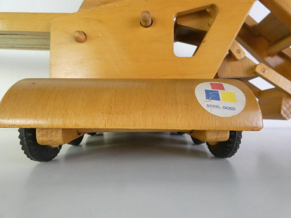 Vintage houten speelgoedmachines FWF - DDR - foto 9