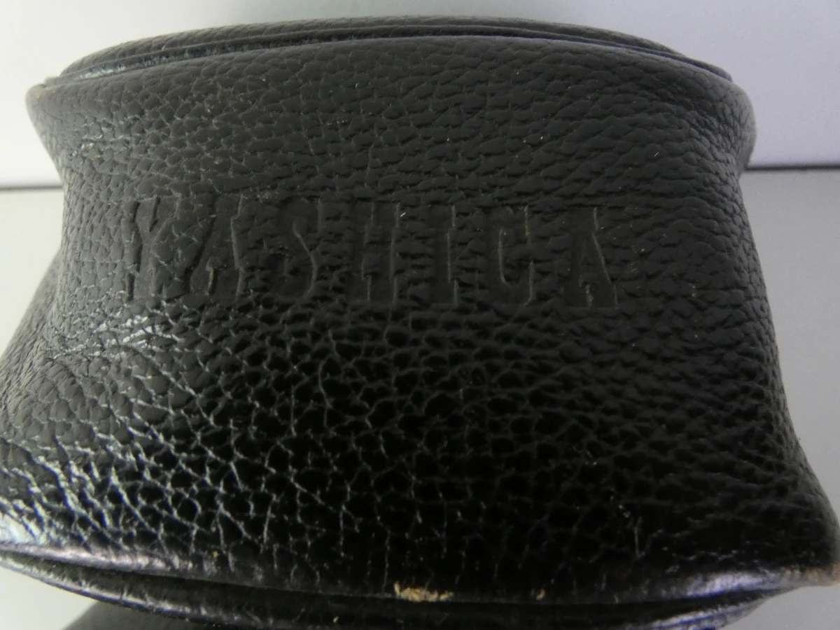 Vintage Yashica Penta J met 50mm f/2-lens - foto 8