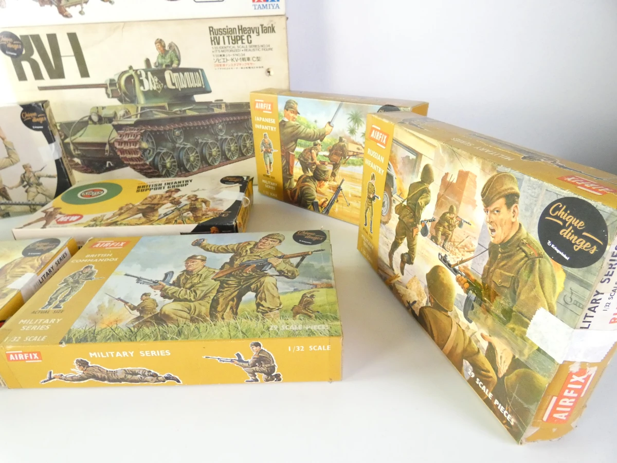 Vintage modelbouwdozen Airfix, Tamiya & Revell - foto 5