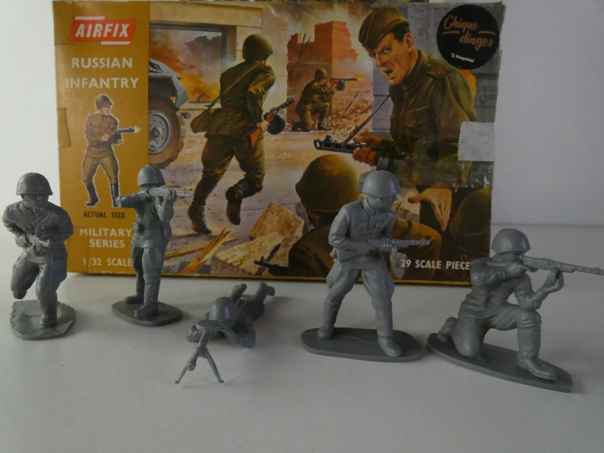 Vintage modelbouwdozen Airfix, Tamiya & Revell - foto 11