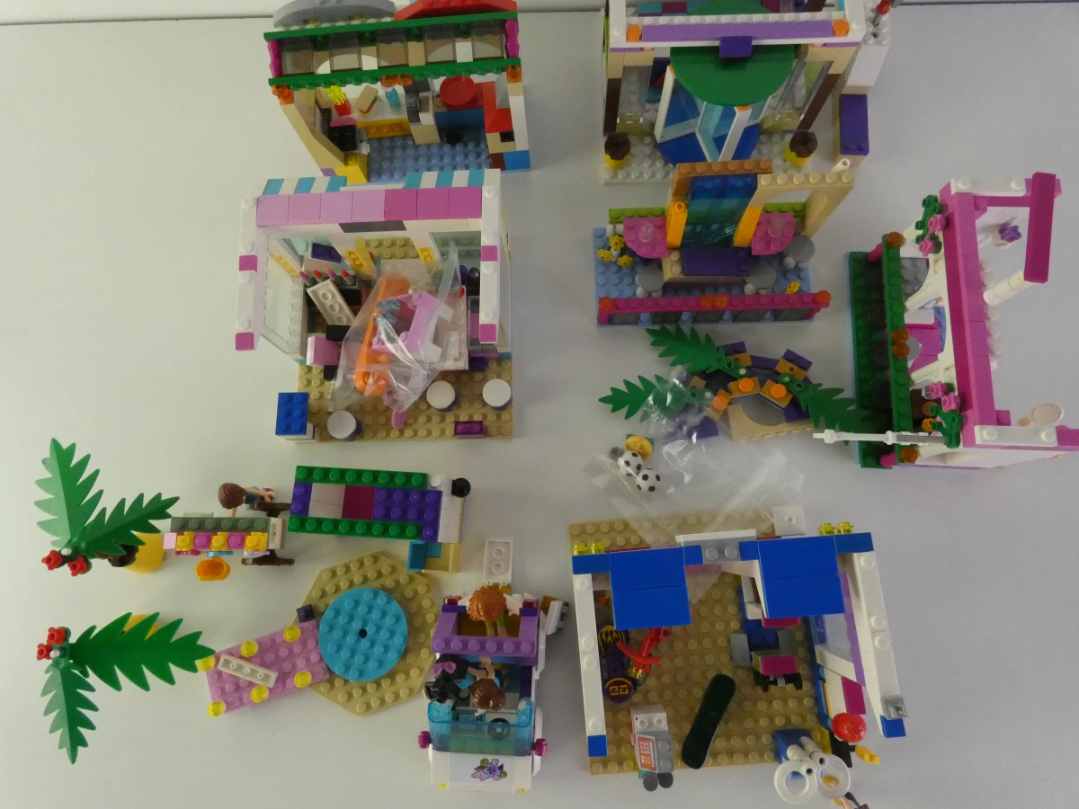 LEGO Friends - uitgebreide bouwset met gebouwen en accessoires - foto 4