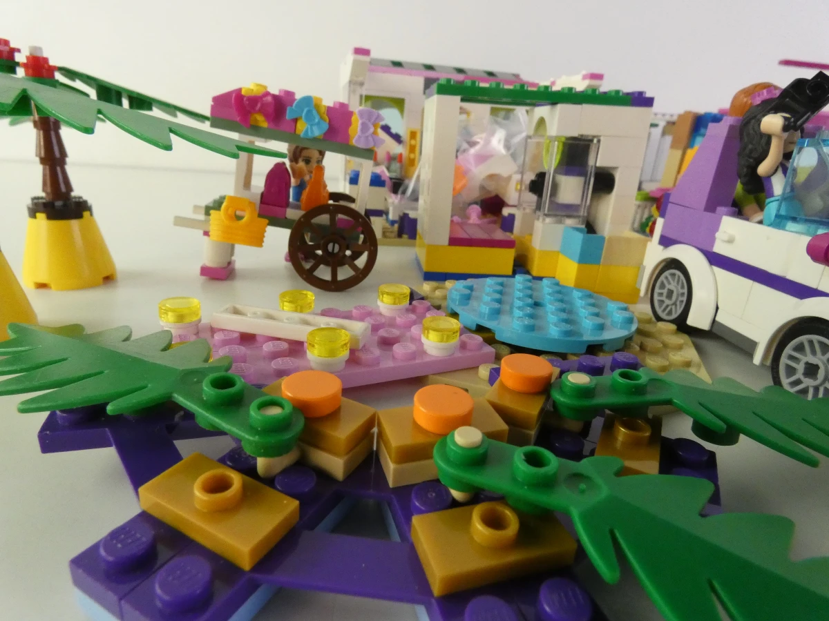LEGO Friends - uitgebreide bouwset met gebouwen en accessoires - foto 12