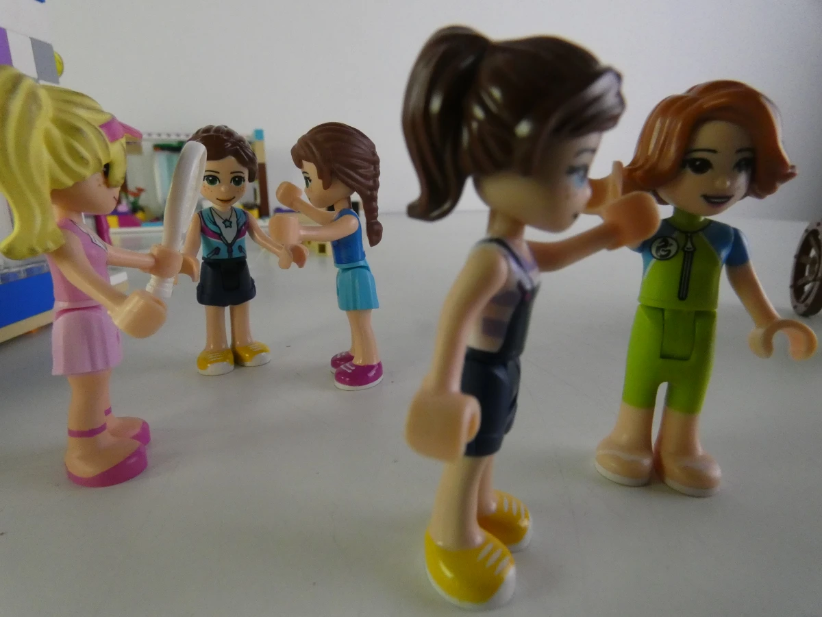 LEGO Friends - uitgebreide bouwset met gebouwen en accessoires - foto 31