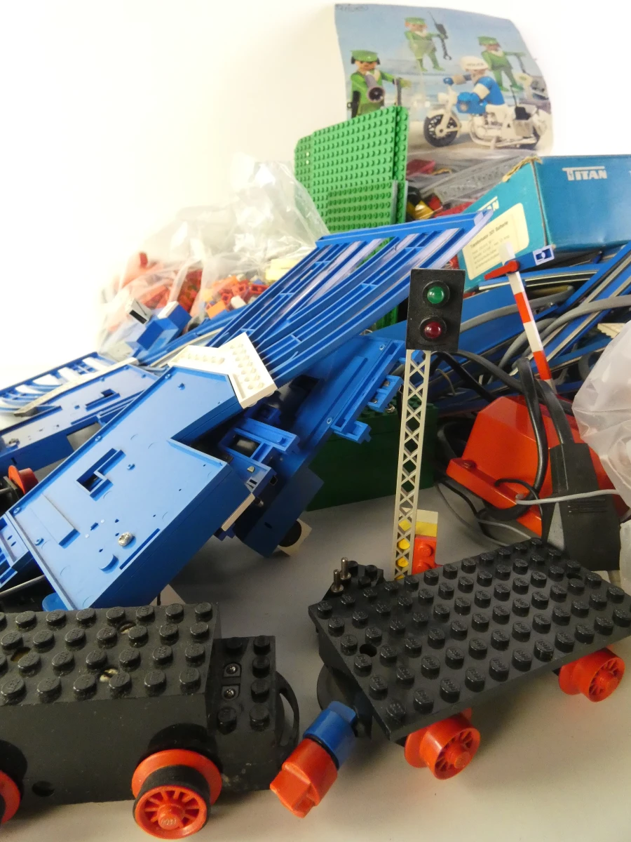 Grote Kavel Vintage LEGO Trein & Stad (Jaren '70/'80) – Met Blauwe Rails - foto 2