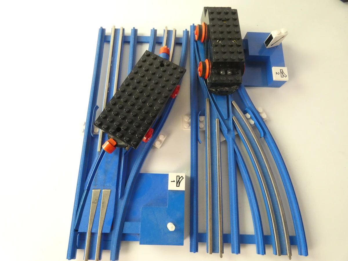 Grote Kavel Vintage LEGO Trein & Stad (Jaren '70/'80) – Met Blauwe Rails - foto 9