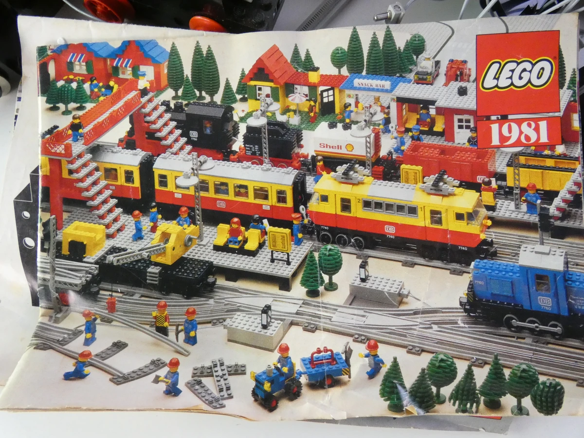 Grote Kavel Vintage LEGO Trein & Stad (Jaren '70/'80) – Met Blauwe Rails - foto 23