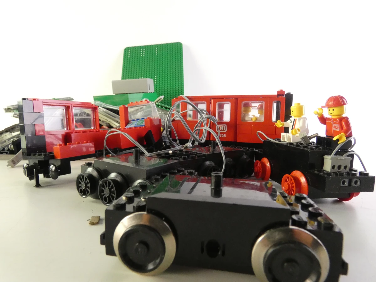 Grote Kavel Vintage LEGO Trein & Stad (Jaren '70/'80) – Met Blauwe Rails - foto 29
