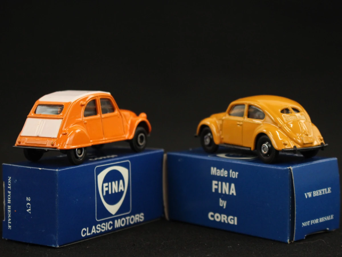 Vintage Solido en FINA miniatuurauto's (1:43) in originele doosjes - foto 4