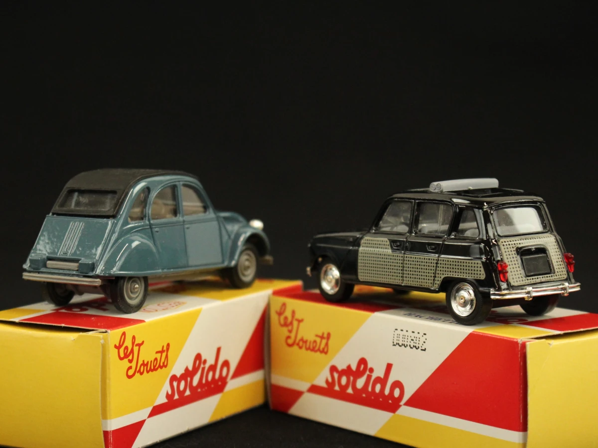 Vintage Solido en FINA miniatuurauto's (1:43) in originele doosjes - foto 10