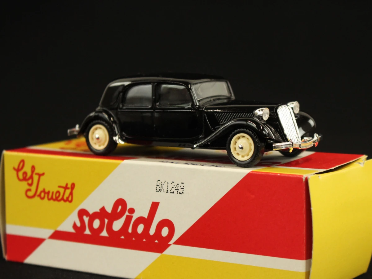 Vintage Solido en FINA miniatuurauto's (1:43) in originele doosjes - foto 15