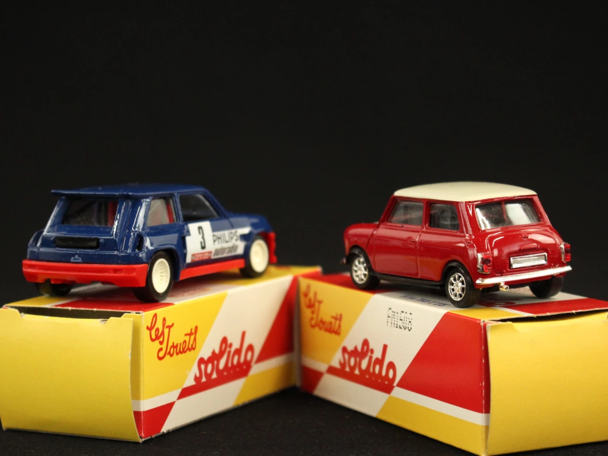 Vintage Solido en FINA miniatuurauto's (1:43) in originele doosjes - foto 19