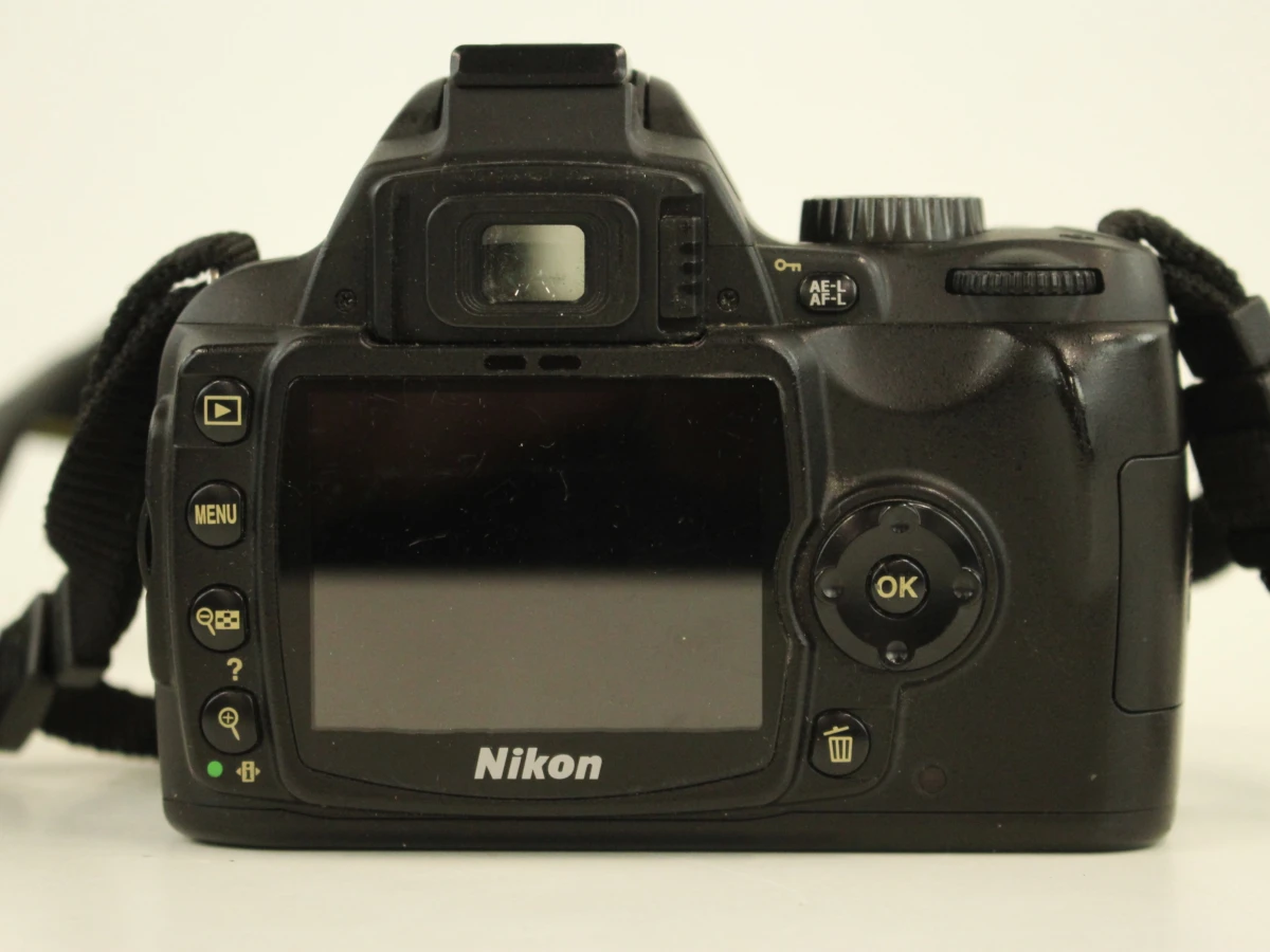 Nikon digitale D60 spiegelreflexcamera met lens, lader en draagtas - foto 8