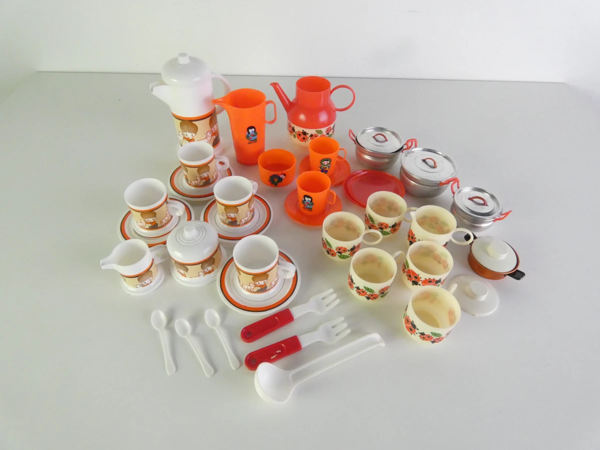 Vintage kinderservies met potjes en bestek - foto 2
