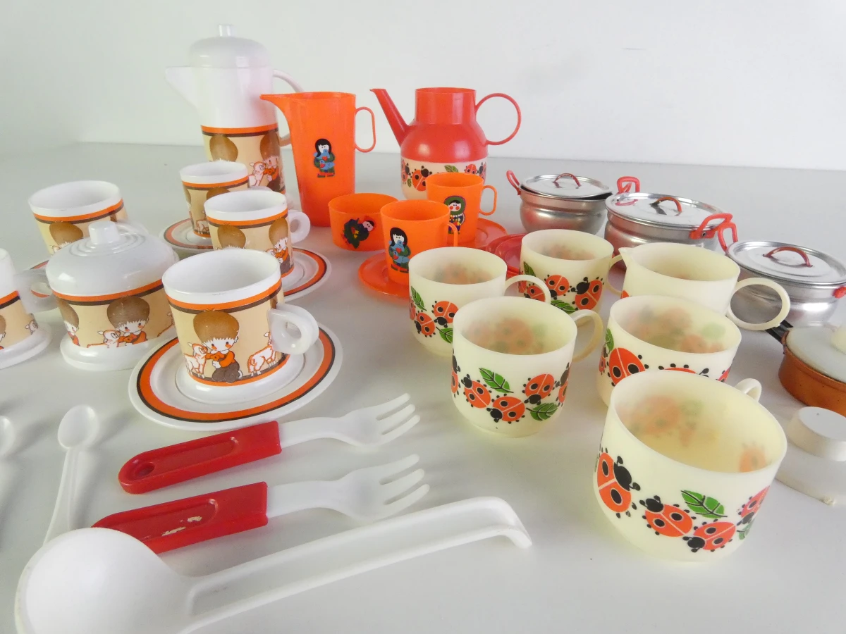 Vintage kinderservies met potjes en bestek - foto 4