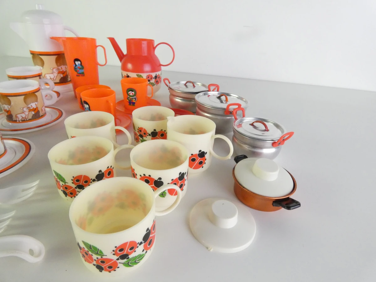 Vintage kinderservies met potjes en bestek - foto 5