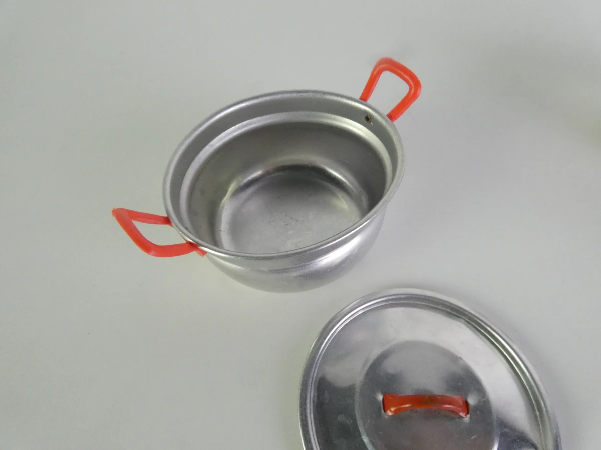 Vintage kinderservies met potjes en bestek - foto 13