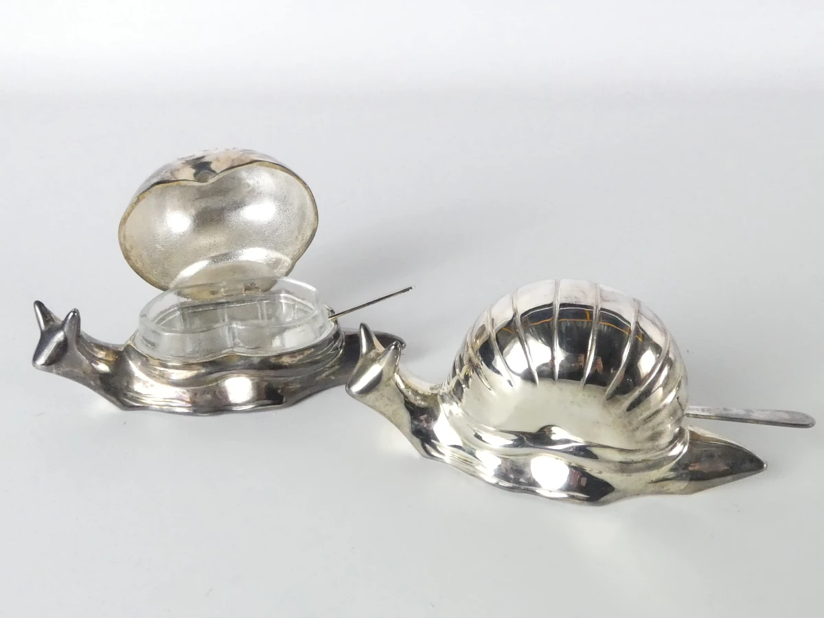 Set van 2 vintage slakvormige botervlootjes - foto 2