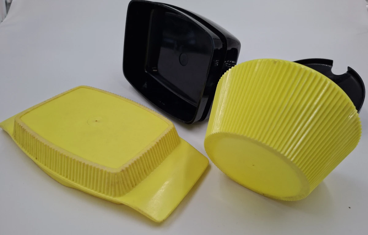 Retro plastic botervlootje en confiruurpotje in geel en zwart - foto 2
