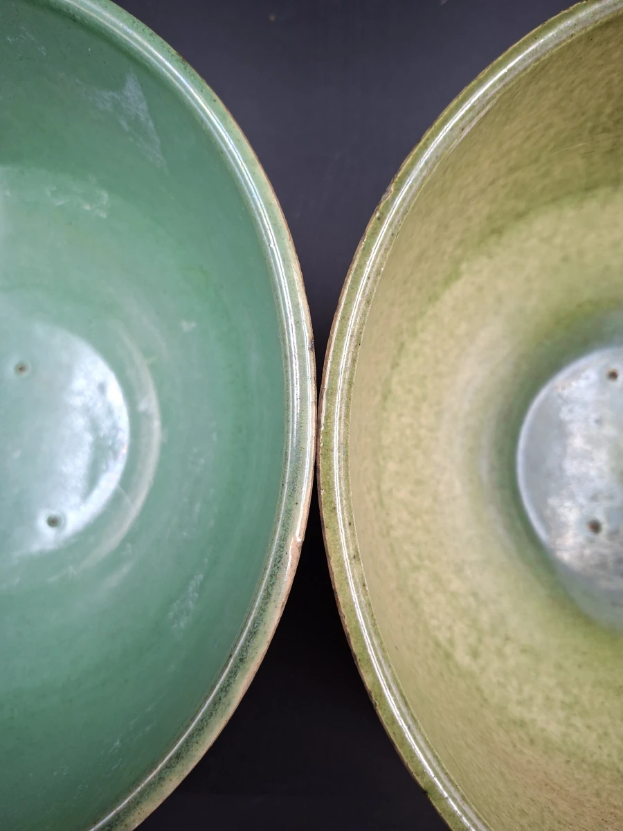 Set van 2 mid-century keramieken kommen met berkenbastdecor - foto 3