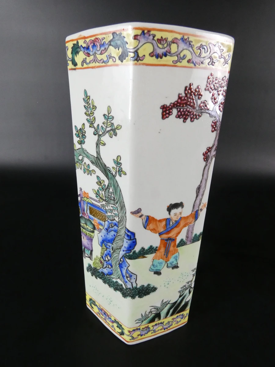 Chinese zeshoekige Famille Rose-vaas – reproductie - foto 2