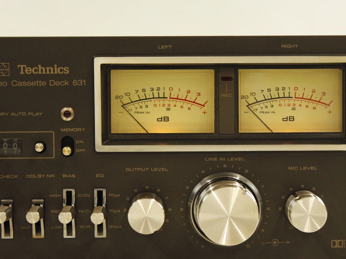 Technics RS-631 Stereo Cassette Deck (1977-1978) - foto 9