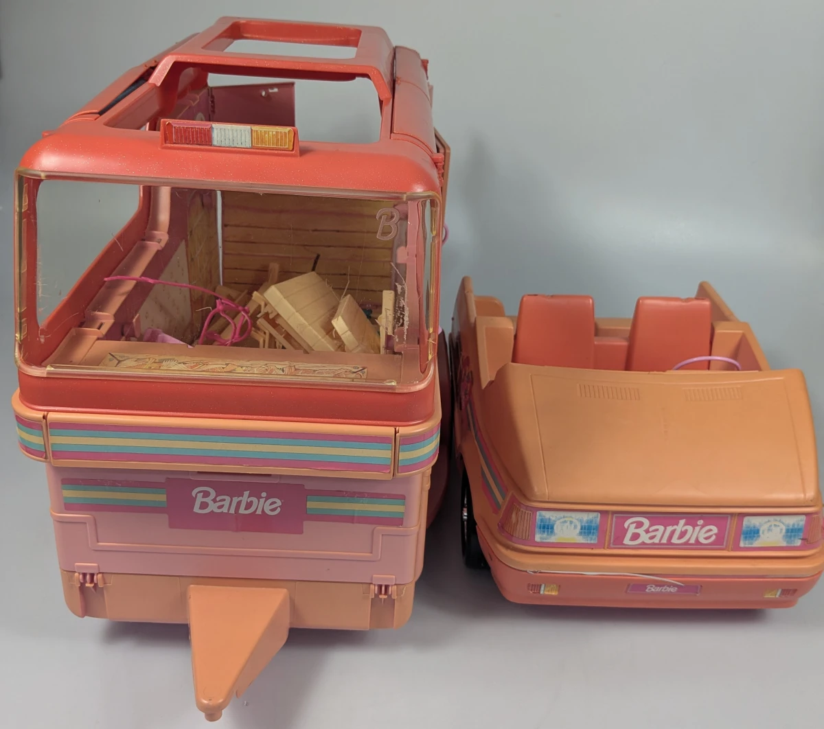 Barbie Paarden Trailer Camper in originele doos. - foto 3