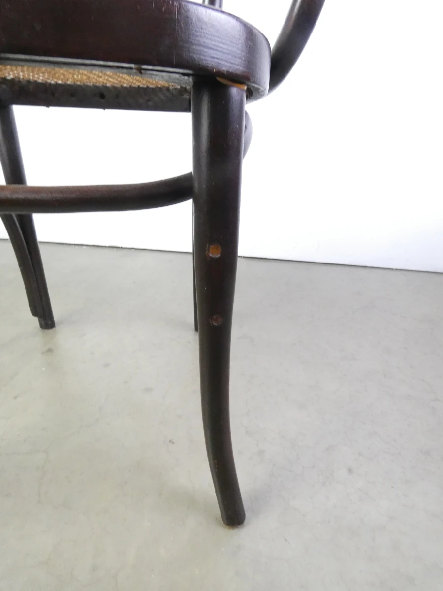 Vintage Thonet-stijl armstoel met rotanzetting - foto 13