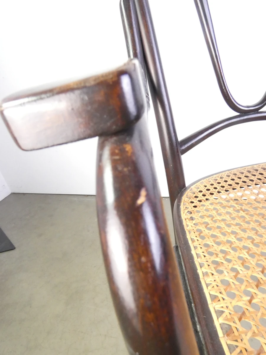 Vintage Thonet-stijl armstoel met rotanzetting - foto 15