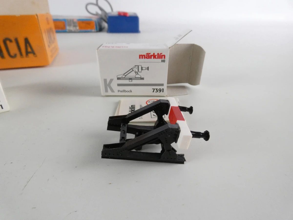 Märklin H0 - Vintage partij modelspooraccessoires. - foto 10