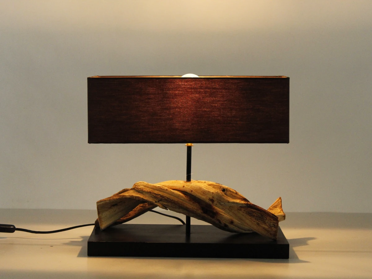 Wabi-Sabi stijl tafellamp met sculpturale drijfhout voet - foto 3