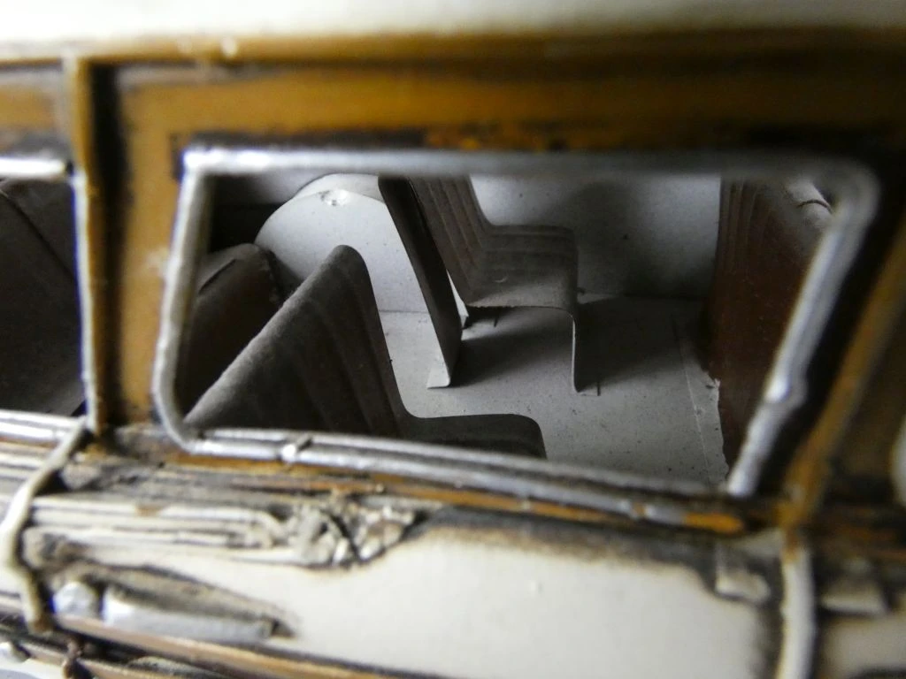 Decoratief metalen modelauto met surfplanken uit 1957 - foto 9