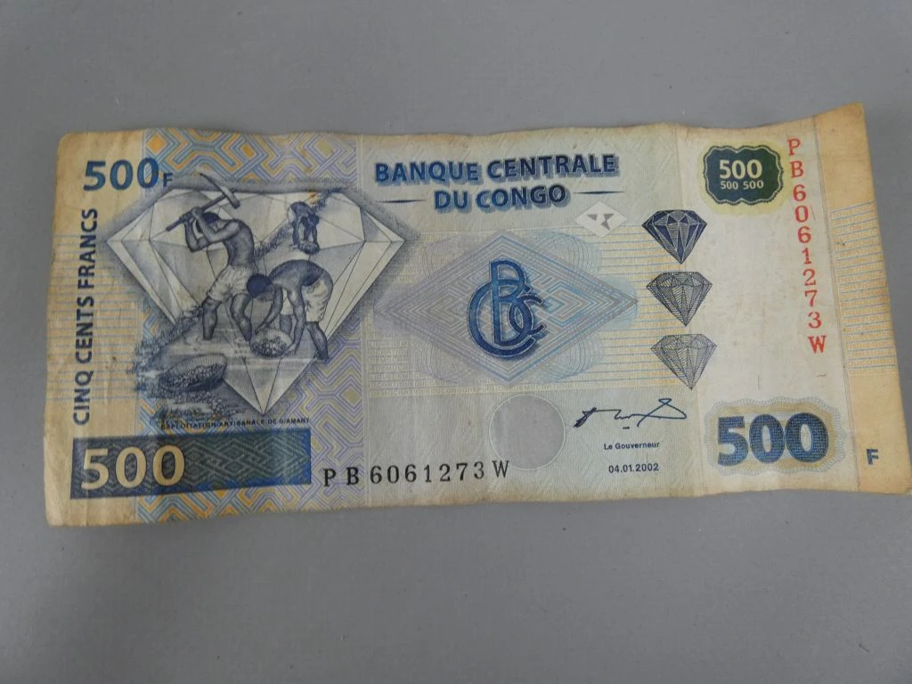 Verzameling oude buitenlandse bankbiljetten - foto 9
