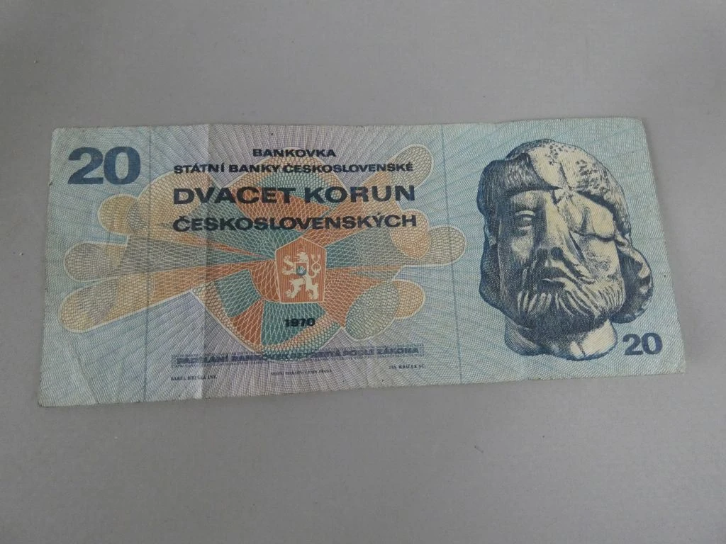 Verzameling oude buitenlandse bankbiljetten - foto 4