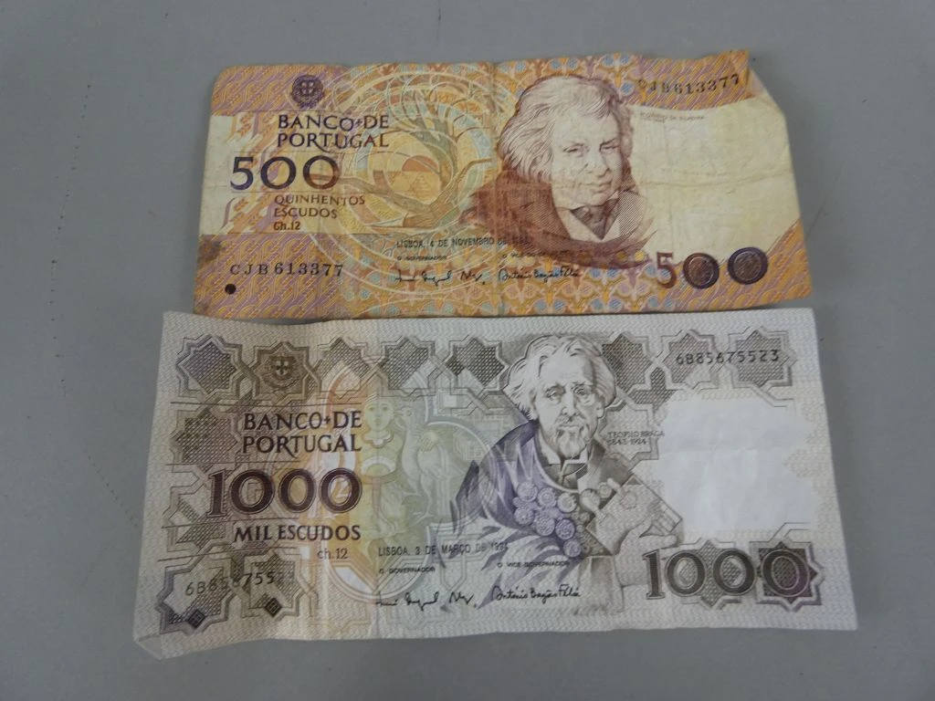 Verzameling oude buitenlandse bankbiljetten - foto 15