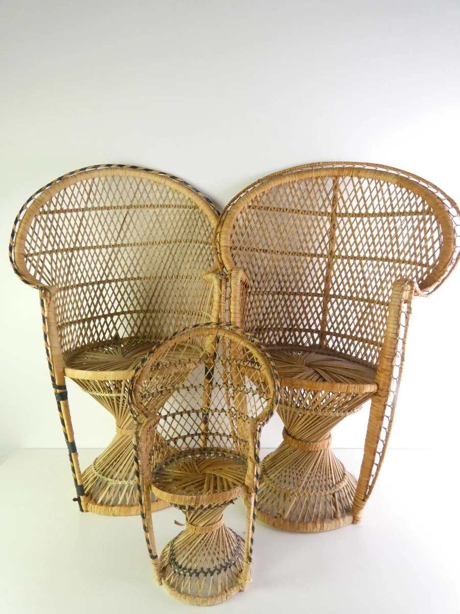 Set van 3 vintage rotan stoelen – decoratieve pauwenstoel en twee kinderstoelen - foto 2