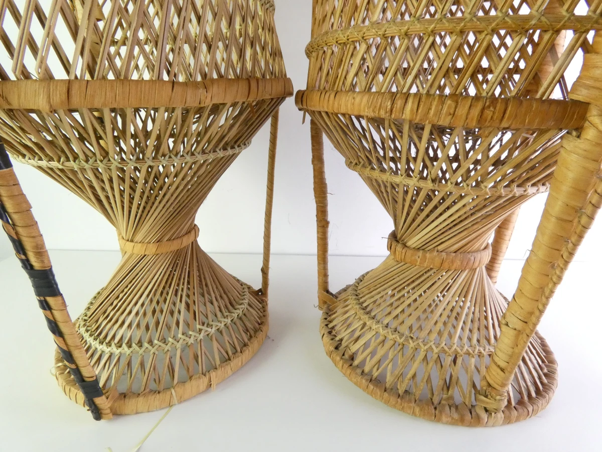 Set van 3 vintage rotan stoelen – decoratieve pauwenstoel en twee kinderstoelen - foto 4