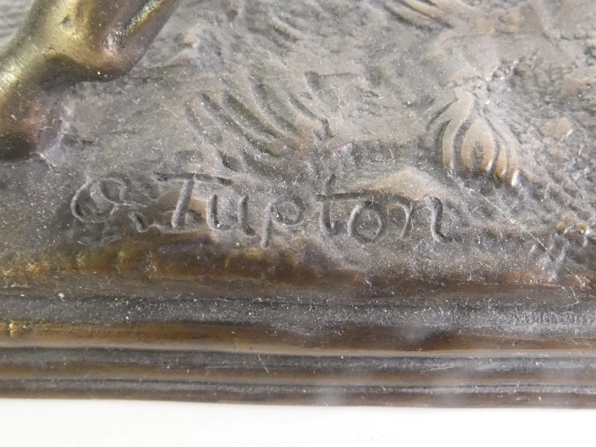 Decoratief paardenbeeld op sokkel – O. Tupton / O.T.T. – koudgegoten brons - foto 14